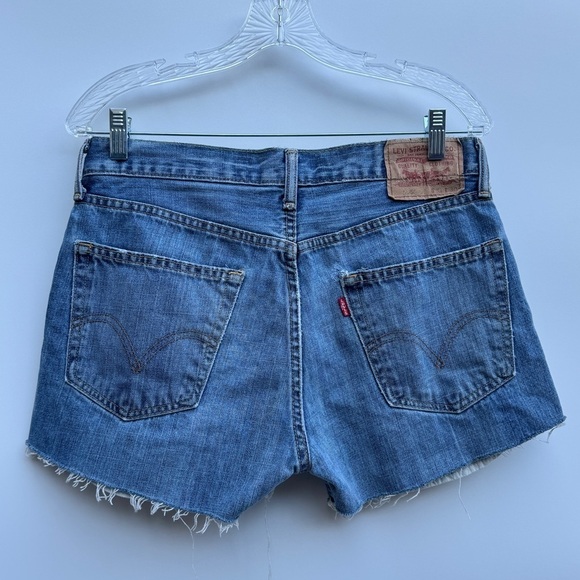 NWT Levi’s Straight Fit 505 Repaired Vintage Jean Cut Off Raw Hem Shorts Size 31 - Picture 6 of 14